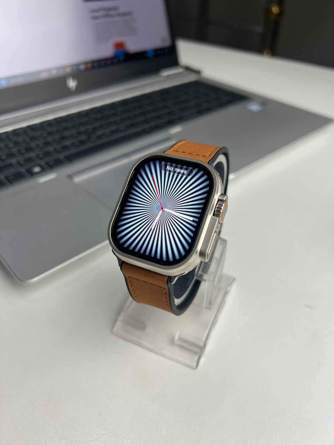 ultra 10 3rd gen  (with leather straps)